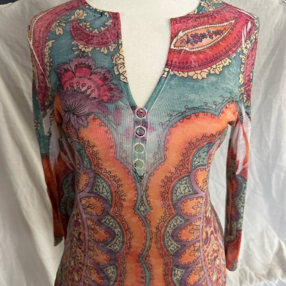 Vibrant Paisley Buttoned Top